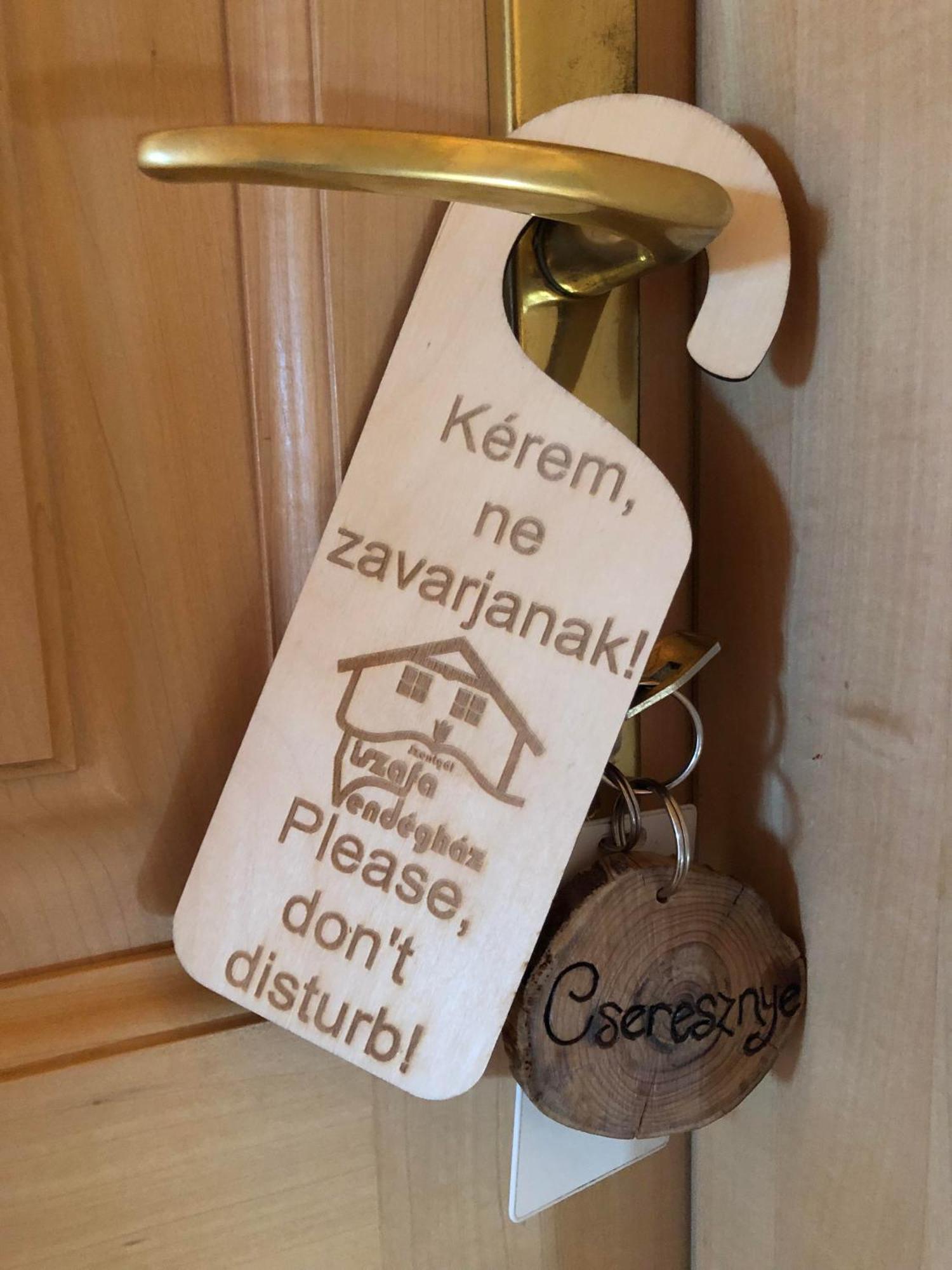 Hotel Tiszafa Vendeghaz Szentgál Exterior foto
